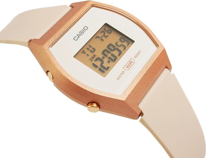 Actual product image Casio Vintage Edgy (Digital watch, 38.90 mm)