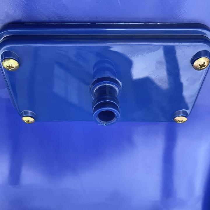 Actual product image Axi Free standing slide with water connection