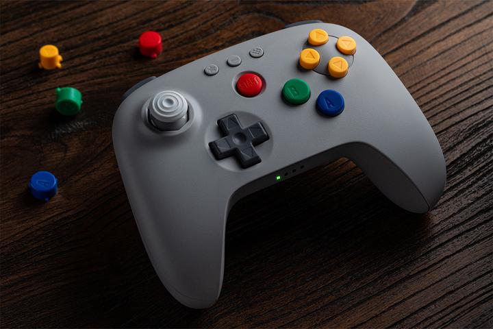 Actual product image 8bitdo 64 Bluetooth Game Controller, gray, Switch/PC (Android, PC, Switch)