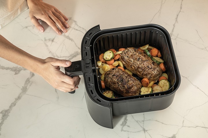Immagine prodotto Haier Friggitrice ad aria I-Master Serie 5 Nero, Capacità 7 L, Range di temperatura 40°-200°, 9 in 1, Acce