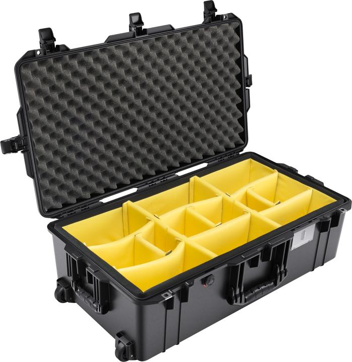 Actual product image Peli Air 1615 with foam (70 l)