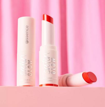 Image du produit essence satin GLOW luminous shine lipstick rouge à lèvres (07 Coral It A Day)