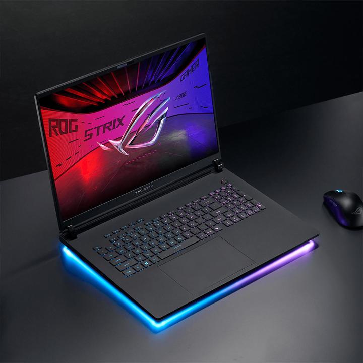 Image du produit ASUS ROG Strix SCAR 18 RTX 5090 (18", 4000 Go, 64 Go, Suisse (QWERTZ), Intel Core Ultra 9 275HX)