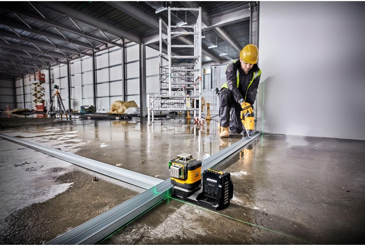 Actual product image DeWalt Multiline laser