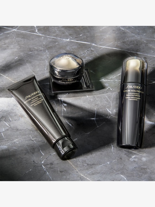 Produktbild Shiseido Future Solution Lx Extra Rich (Schaum, 125 ml)