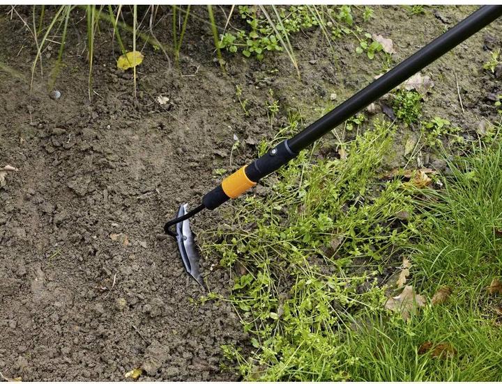 Actual product image Fiskars Garden hoe