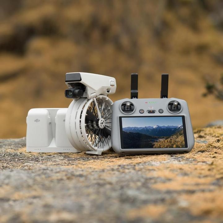 Produktbild DJI Flip Fly More Combo (RC 2) (31 min, 249 g, 48 Mpx)