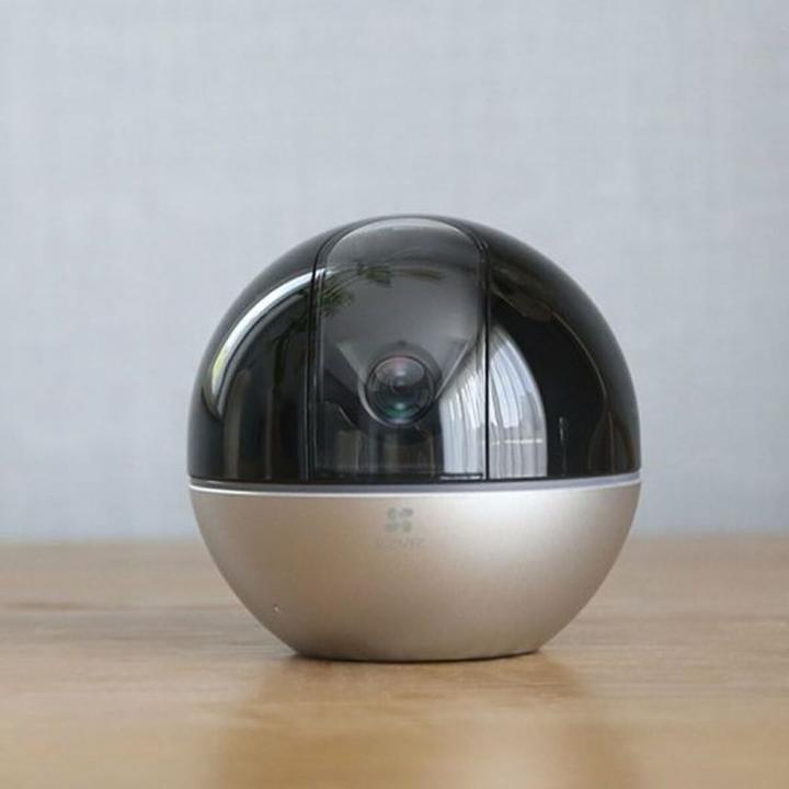 Image du produit EZVIZ E6 (2880 x 1620 Pixels)