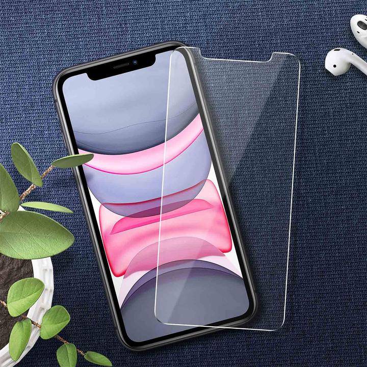 Produktbild PanzerGlass Standard Fit (1 Stk., Apple iPhone 11)