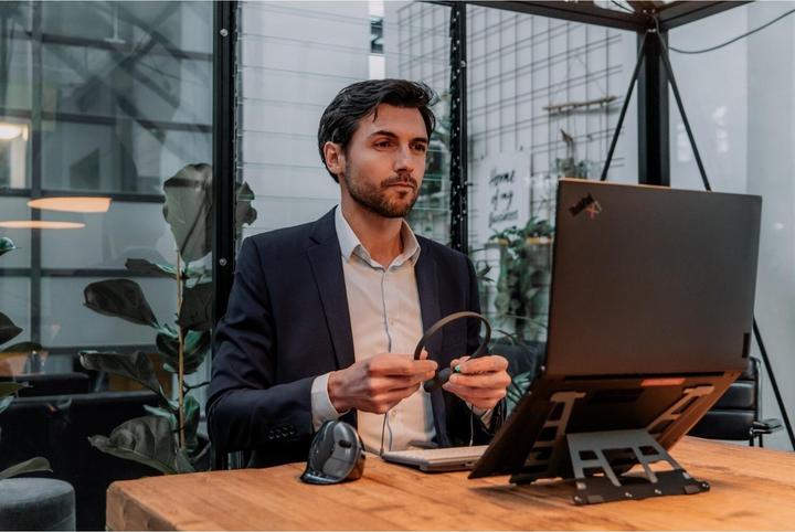 Actual product image Bakker Elkhuizen BakkerElkhuizen Laptop Holder UltraStand Universal