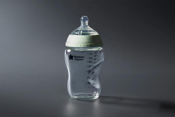 Actual product image Tommee Tippee Closer to Nature baby bottle glass (250 ml)