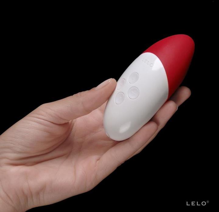 Actual product image LELO Siri Red