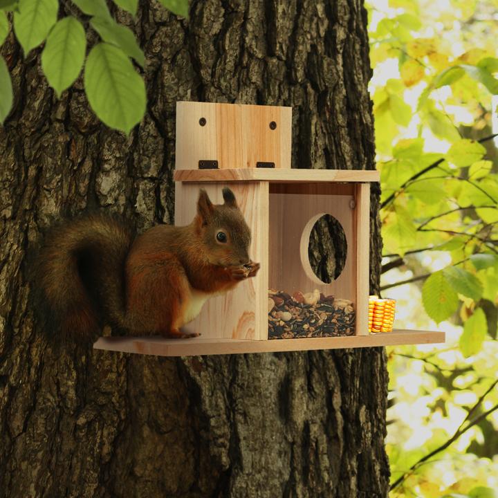 Produktbild Relaxdays Eichhörnchenfutterhaus