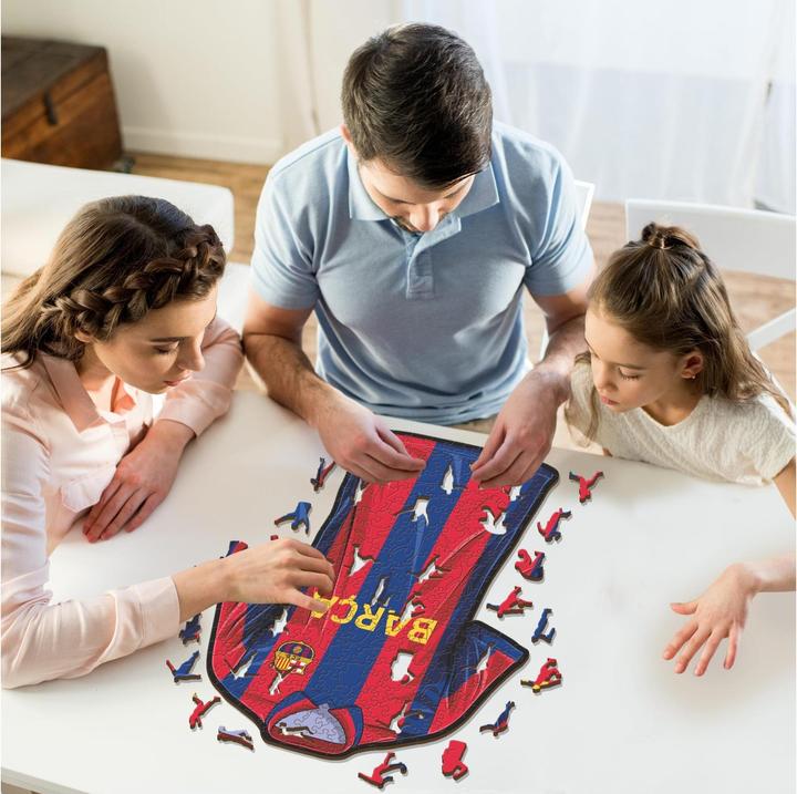 Actual product image Iconic FC Barcelona - Jersey - Wooden Puzzle Size M (270 pieces) (270 pieces)