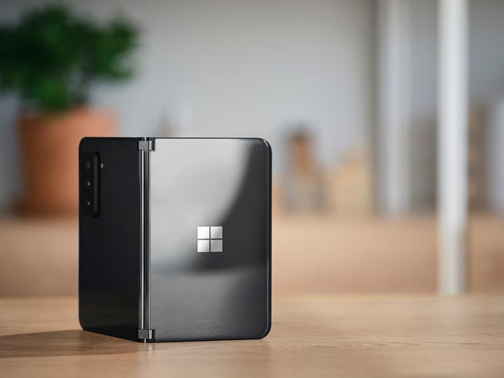 Produktbild Microsoft Surface Duo 2 B2B (128 GB, Obsidian, 8.30", SIM + eSIM, 5G)