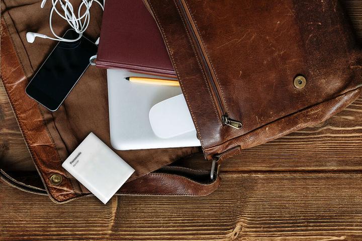 Actual product image Panasonic eneloop Smart Plus USB Travel Charger BQ-CC87 (5 pcs., AA, 2000 mAh, Battery + charger)