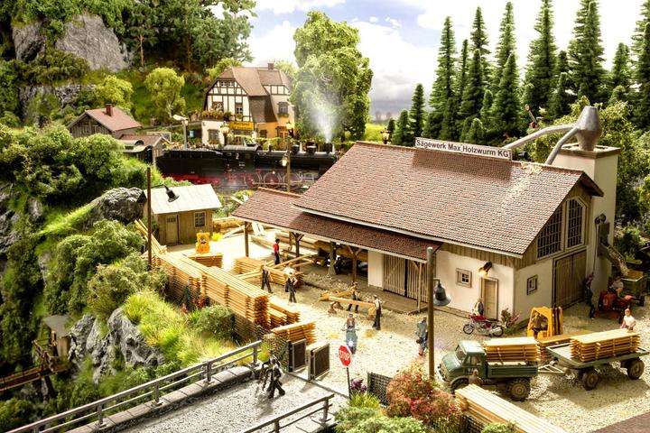 Produktbild Noch Ratgeber Familien-Hobby-Modell