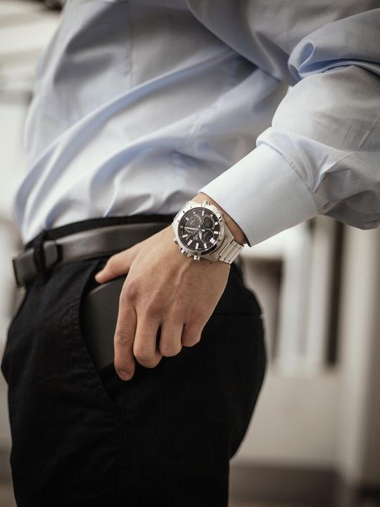 Produktbild Casio Edifice - ECB-30D-1AEF (Gangreserveanzeige, Sportuhr, 49 mm)