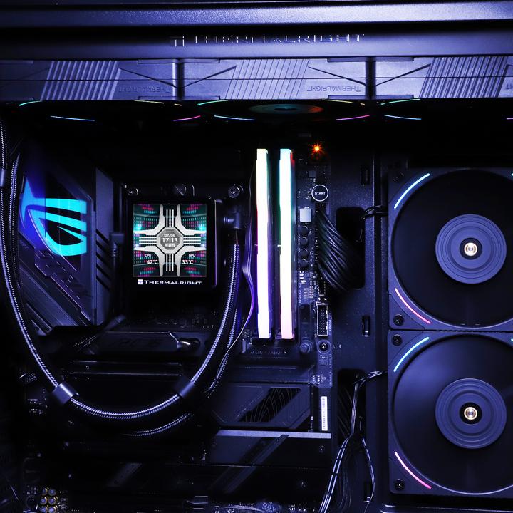 Actual product image Thermalright Frozen Vision 360 Argb Black V2