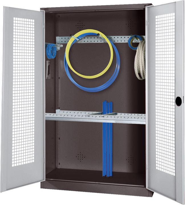 Produktbild C+P Modul-Sportgeräteschrank mit Grundausstattung (HxBxT: 195x120x50 cm, mit Lochblech-Flügeltüren)