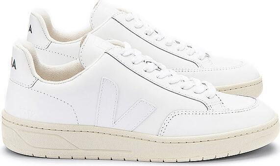 Actual product image Veja V-12 (39)