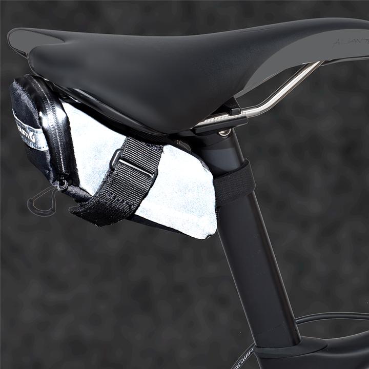 Produktbild Blackburn Grid Small Seat Bag Schwarz, Wasserdicht, Reflektierend (0.50 l, Satteltasche)