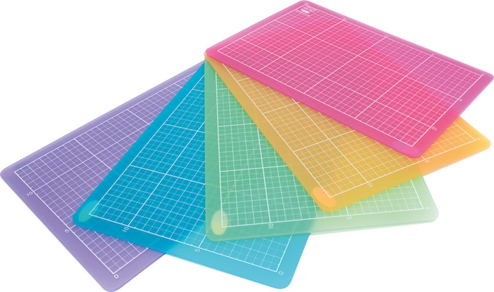 Actual product image Lion Schneidematte (15 x 22 cm)
