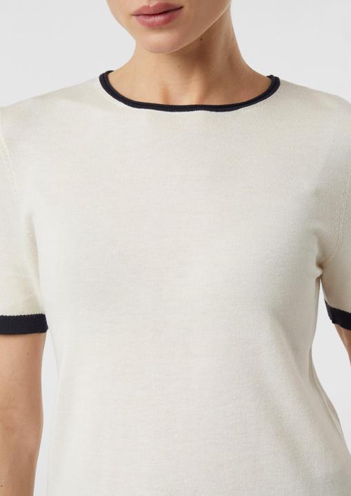 Image du produit Comma Strickpullover Basic Feinstrick-Shirt mit Kontrastabschlüssen (38)