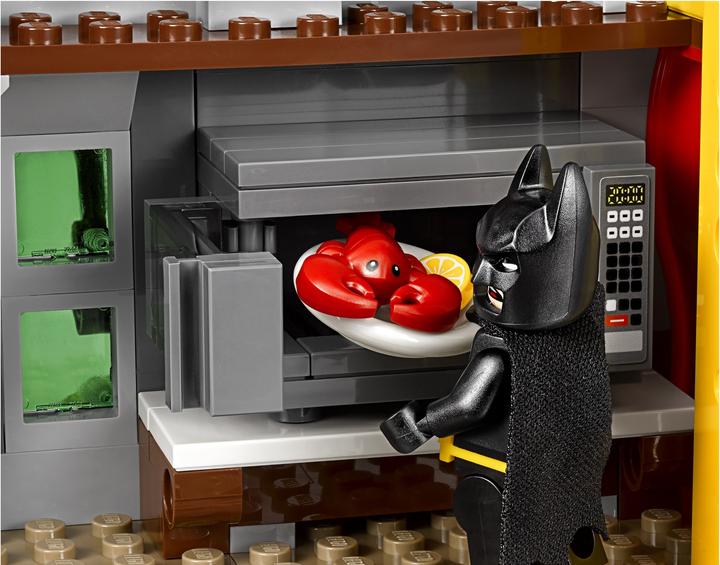 Actual product image LEGO Batman The Joker Manor (70922, LEGO DC)