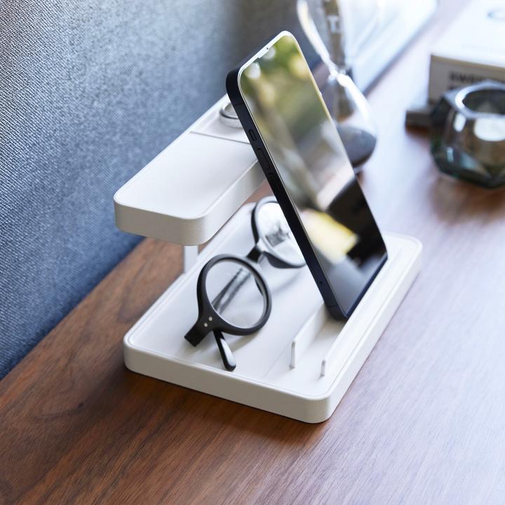 Actual product image Yamazaki Mobile & device charging stand TOWER