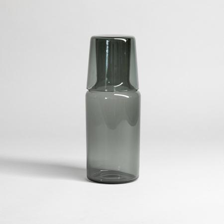 Image du produit Hario Colors Night Karaffe - 600ml Karaffe mit 280ml Glas, grau (0.60 l)