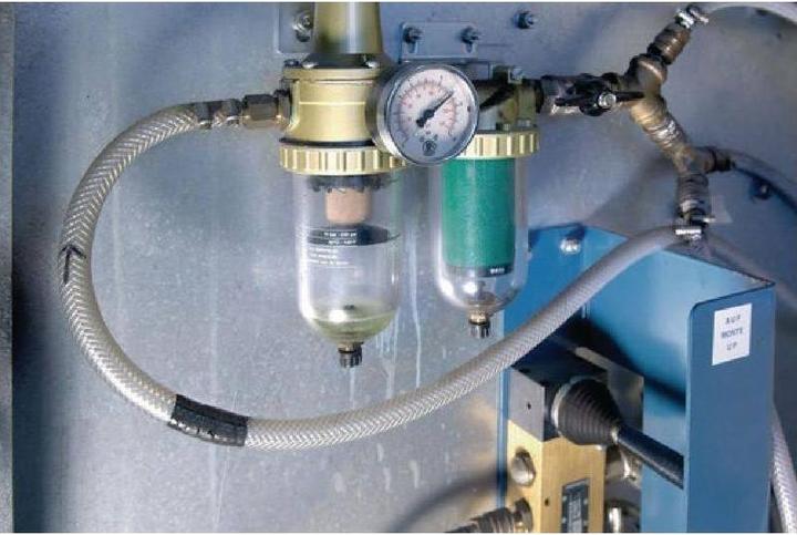 Produktbild tesa XTREME CONDITIONS 3m:25mm schwarz (25 mm)