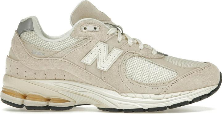 Actual product image New Balance 2002R (37)