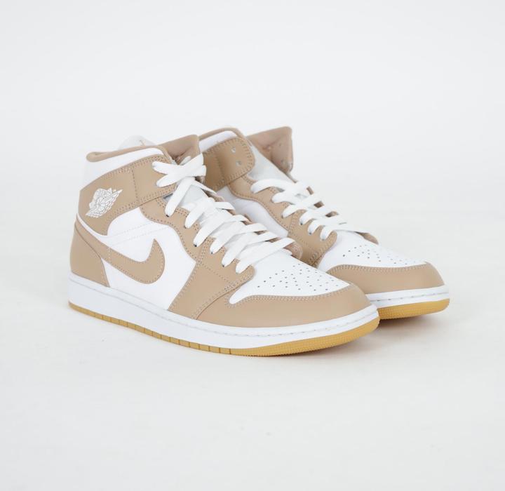 Produktbild Nike Schuhe Air Jordan 1 Mid (43)