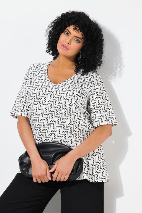 Actual product image Ulla Popken Zigzag Print Short Sleeve V-Neck Tee (46, 48)