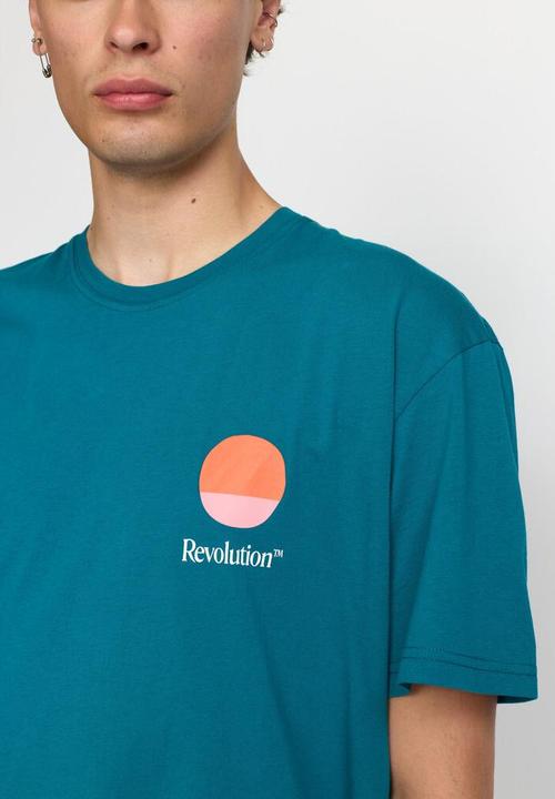 Actual product image Revolution Application T-Shirt Circle (XL)