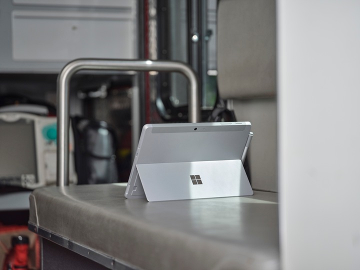 Produktbild Microsoft Surface Go 3 (10.50", Intel Pentium Gold 6500Y, 4 GB)