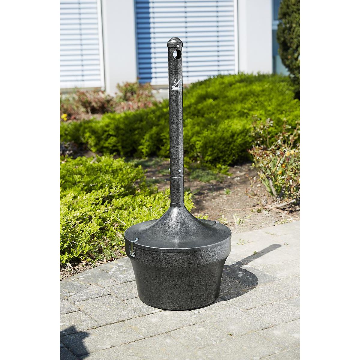 Thumbnail - Rubbermaid, Aschenbecher, Standascher Aladdin schwarz, flammverlöschend