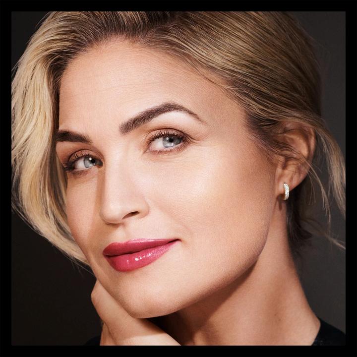 Actual product image Max Factor 2000 Calorie Lip Gloss 95-Soft Kisses 44ml (095 Soft Kisses)