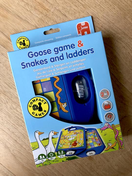 Actual product image Jumbo Geese & Snakes (German, French, English)