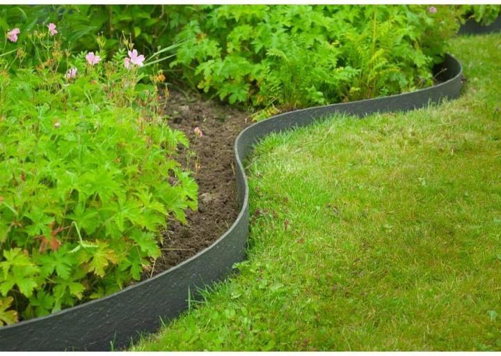 Immagine prodotto Nature Bordo per prato 0,12x12 m 5 mm Nero (1200 cm)