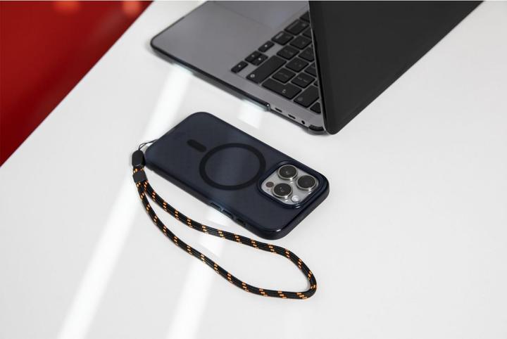 Actual product image tech21 EvoCheck Case MagSafe for iPhone 15 Pro Smokey/Black (Apple iPhone 15 Pro)