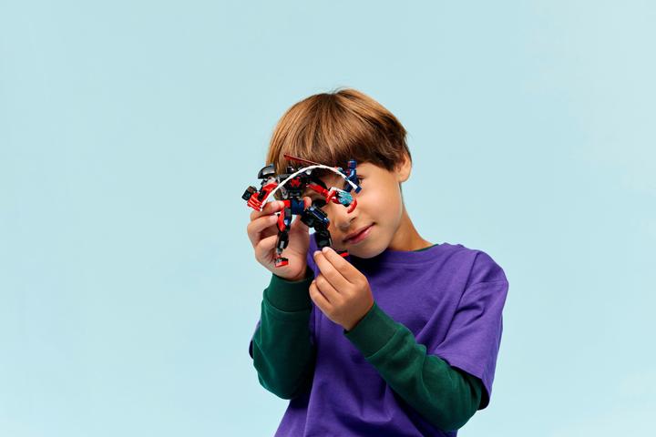 Produktbild LEGO Miles Morales Robot vs Spider-Man 2099 (LEGO Marvel)