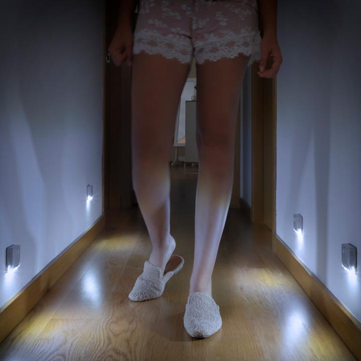 Image du produit InnovaGoods 2x lampes LED sans fil avec capteurs de mouvement