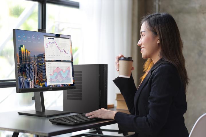 Immagine prodotto ASUS ExpertCenter SFF D501SER-714700003X (90PF05M1-M001M0) (512 GB, 16 GB, Intel Core i7-14700)