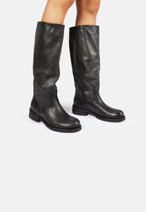 Actual product image Felmini Cooper A712, the biker boot from, is made from smooth leather with a vintage leather finish and (38)