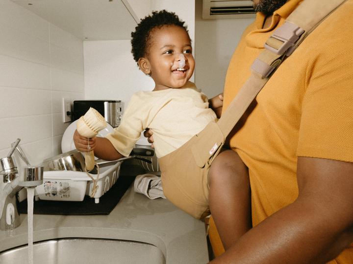 Actual product image Ergobaby Upsie Sling Carrier, brown