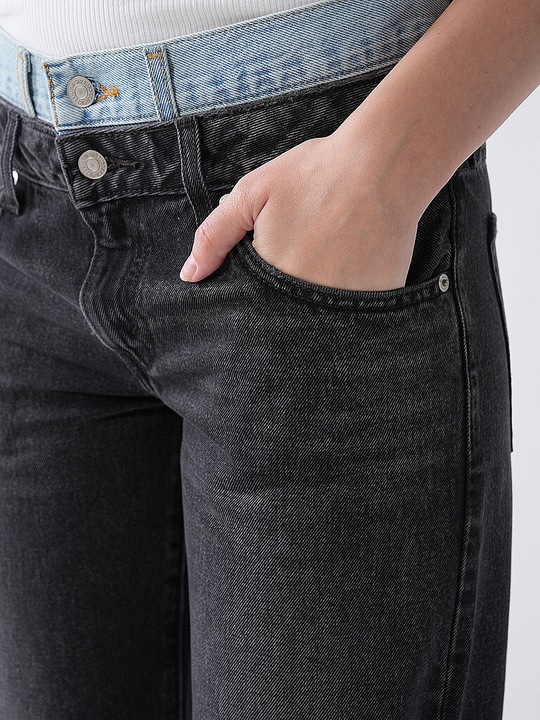 Actual product image Levis Boyfriend Fit 94 BAGGY MASHUP LAYER CAKE (W26/L31)
