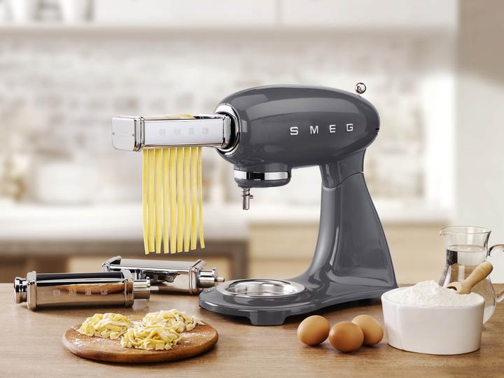 Image du produit Smeg SMF03 (800 W)