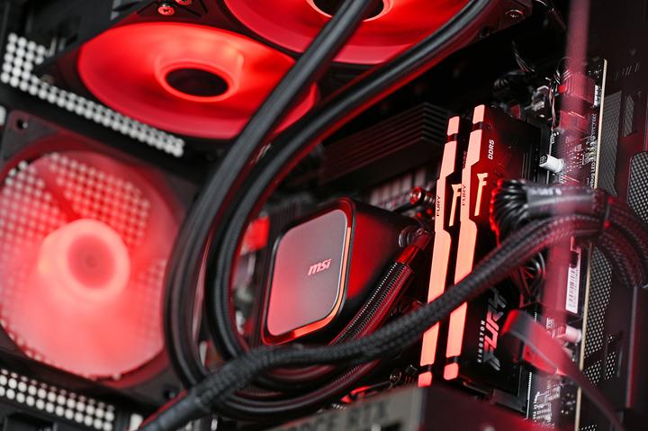 Produktbild Actina . Gaming GameOn (1000 GB, 16 GB)